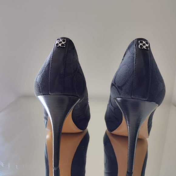 Coach shoe - Picture 1 of 7